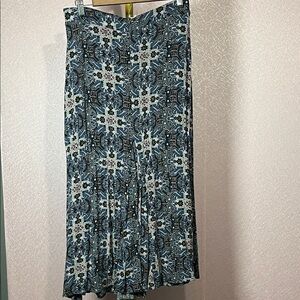 bobeau Teal and Light Blue Geometric Maxi Skirt